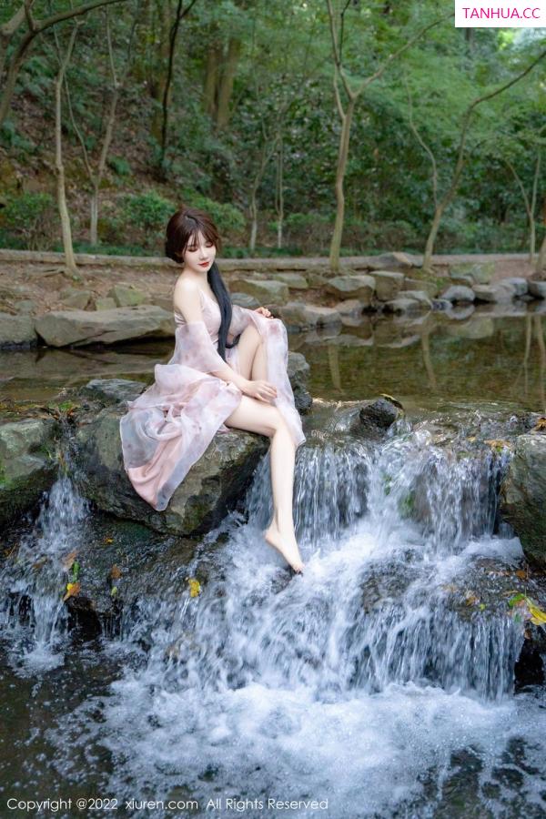 婠婠么  [XiuRen秀人网]高清写真图 2022.10.11 No.5690 婠婠么&小肥莹第70张图片